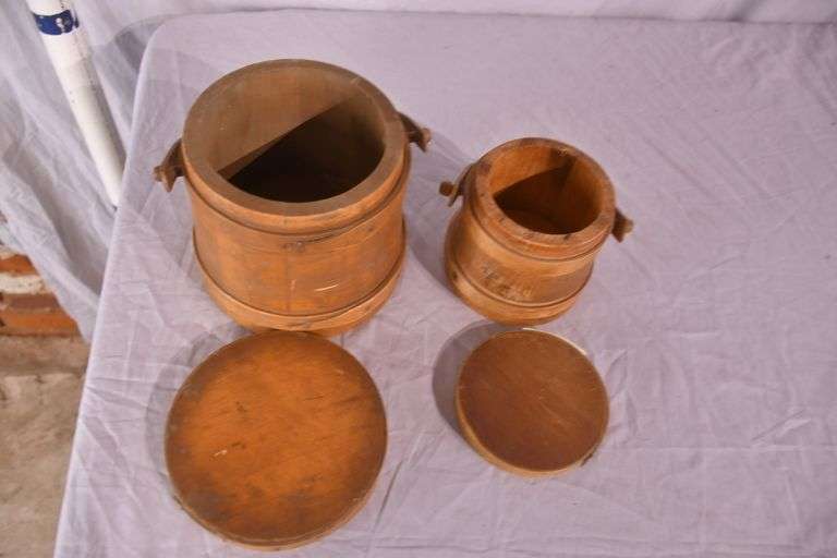 2 vintage sugar firkins with lid; 18304-005