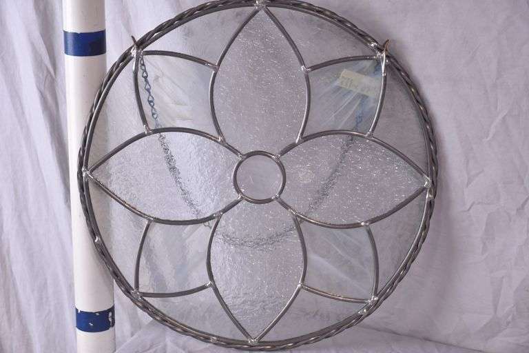 Small round hanging glass panel; 9485-117