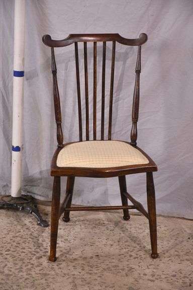 Child's size spindle back side chair; 18305-008