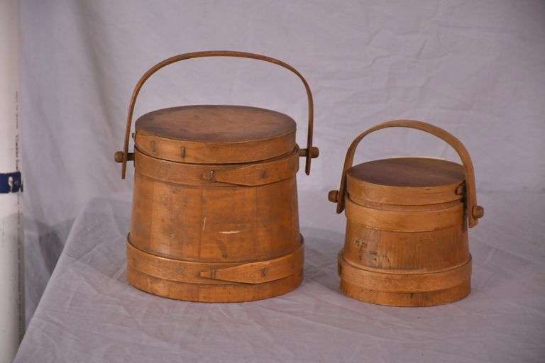 2 vintage sugar firkins with lid; 18304-005