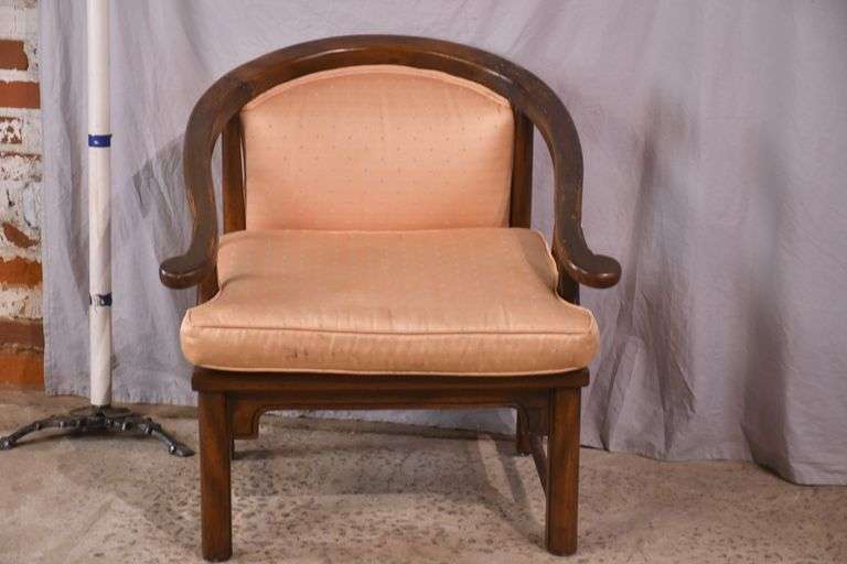 Oriental style open armchair; 192-3092
