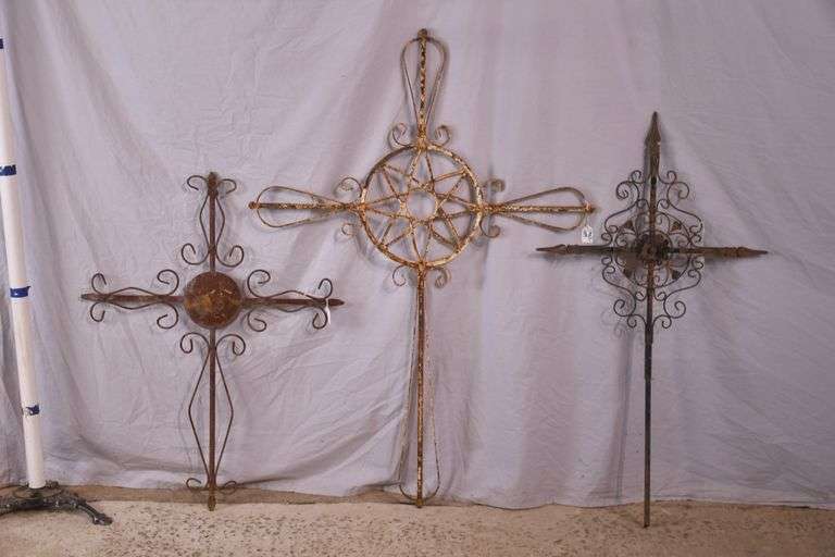 Group of 3 iron crosses; 17937-029