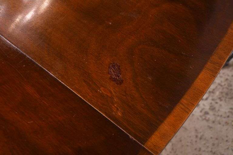 Oval mahogany double pedestal dining table with 3 leaves; 18301-001