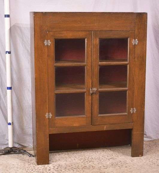 Early pine 2 door bookcase/cabinet top; 18308-010