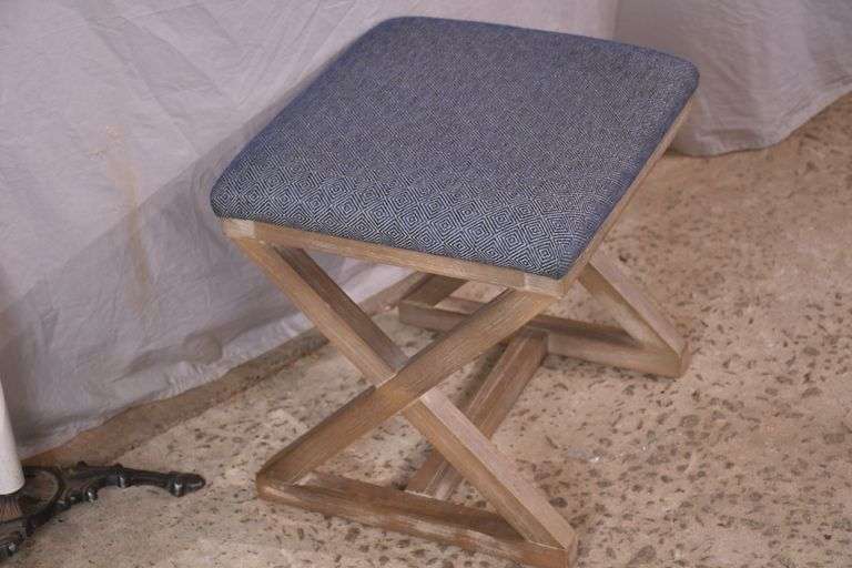 Distressed "X" base bench with blue fabric seat; 336-4578