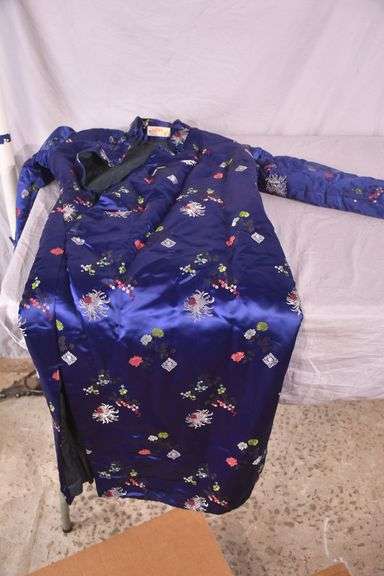 Group of Chinese clothing; 55-12366