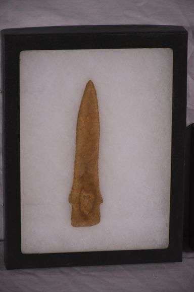 Group of miscellaneous Native American spearheads in 3 black cases; 12133-013