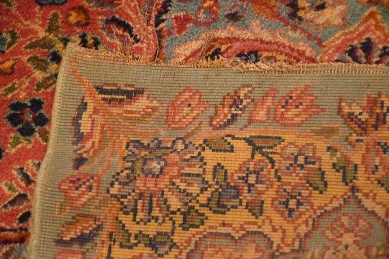 8.9'x12.0' vintage Karastan style machine made rug; 55-12216