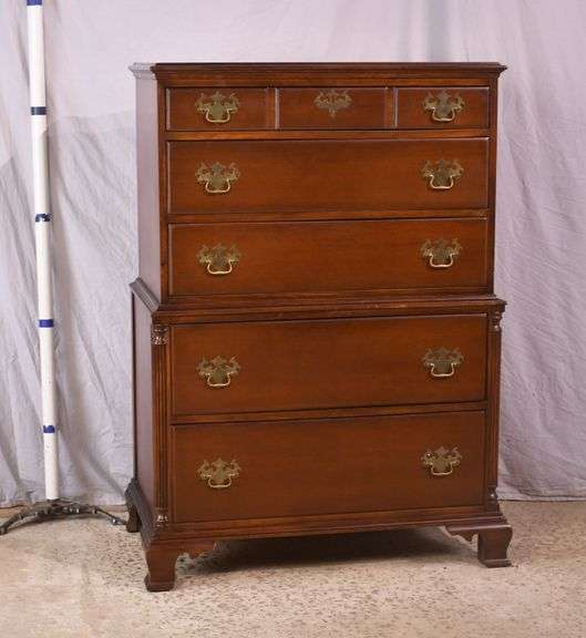 Mahogany 5 drawer chest on chest with reeded column corners; 155-1111