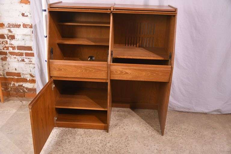 Danish Modern style kneehole slant front computer desk; 74-12845