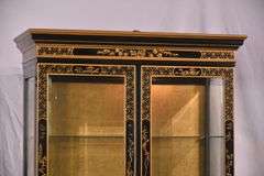 Drexel Heritage "Et Cetera" black and gold Oriental decorated curio; 4779-006