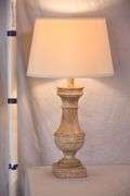 Distressed finish lamp with shade; 5038-006
