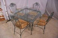 5 piece green iron dining set; 1116-746