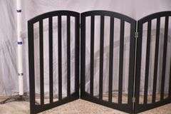 4 panel folding gate/divider; 12133-006