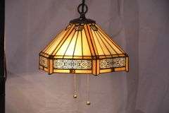Hexagonal stained glass hanging light; 1116-732