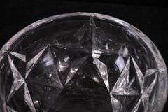 Tiffany & Co. crystal star pattern bowl; 16780-017
