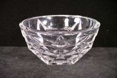 Tiffany & Co. crystal star pattern bowl; 16780-017