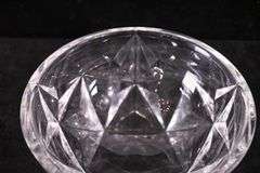 Tiffany & Co. crystal star pattern bowl; 16780-017