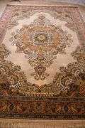 8.3'x11.6' Atlas machine made rug; 44-482