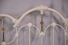 Ornate white metal full size bed with rails; 5038-001