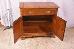 Stanley "The American Craftsman Collection" cherry flip-top server; 155-1114