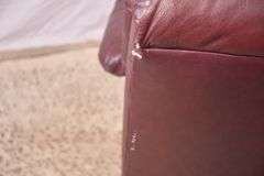 Flexsteel burgundy leather reclining armchair; 4934-001