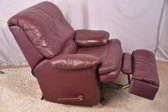 Flexsteel burgundy leather reclining armchair; 4934-001