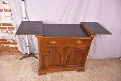 Stanley "The American Craftsman Collection" cherry flip-top server; 155-1114