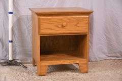 Oak single drawer nightstand; 14435-020