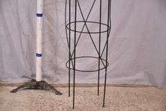 Vintage black iron topiary trellis; 869-611