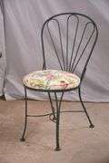 Green metal 5 piece patio dining set; 155-1105