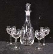 5 piece etched glass wine set with grape designs; 18308-018