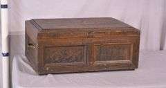 Early lift-top box; 18308-004