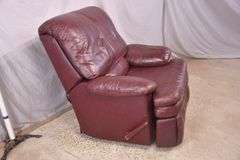Flexsteel burgundy leather reclining armchair; 4934-001