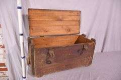 Vintage pine ammo/tool box; 55-12339