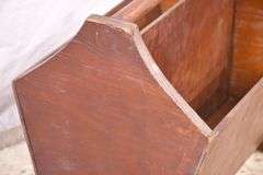 Magazine stand; 3072-021
