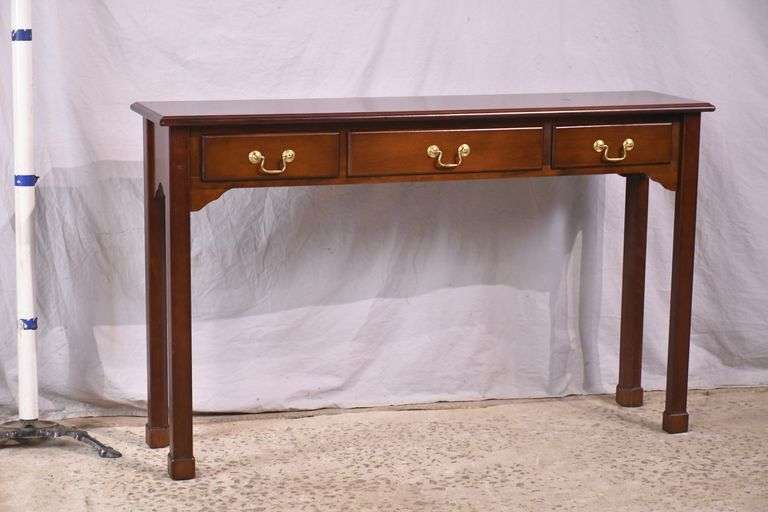 Bombay Co. cherry 3 drawer sofa/console table; 396-1423
