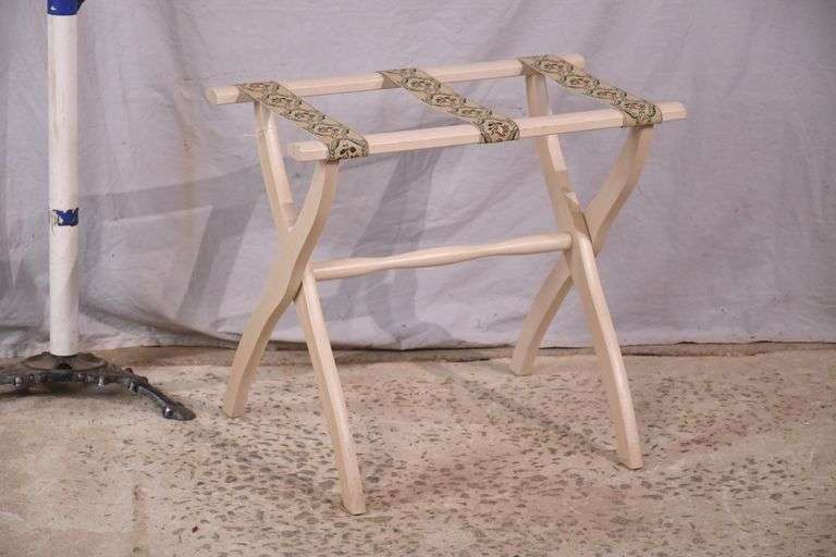 Off-white folding luggage rack; 396-1433