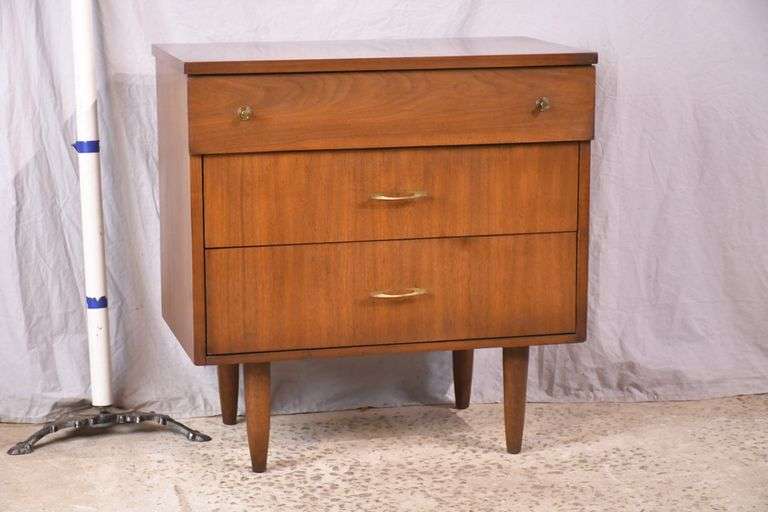 Mid-century style walnut 3 drawer bedside chest; 68-7303