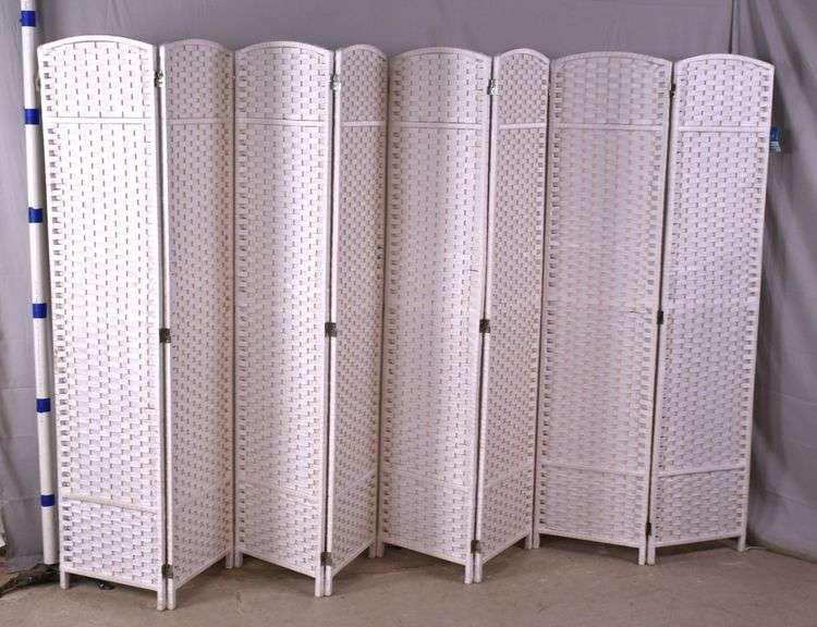 Sorbus Home 8 panel woven folding room divider - R.H. Lee & Co. Auctioneers