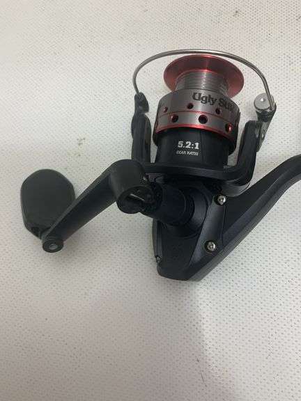 2 Fishing Reels