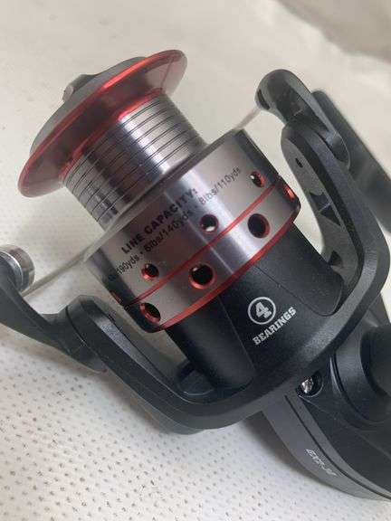 2 Fishing Reels