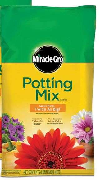 Miracle-Gro Potting Mix, For Container Plants, Flowers, Vegetables, Shrubs, Annuals, Perennials, Feeds up to 6 Months, 8 qt.