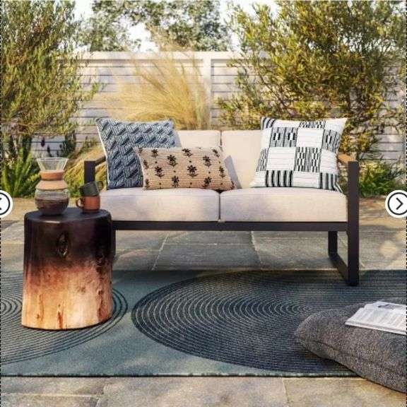 Circular Arches Outdoor Area Rug - Threshold 5'x7'