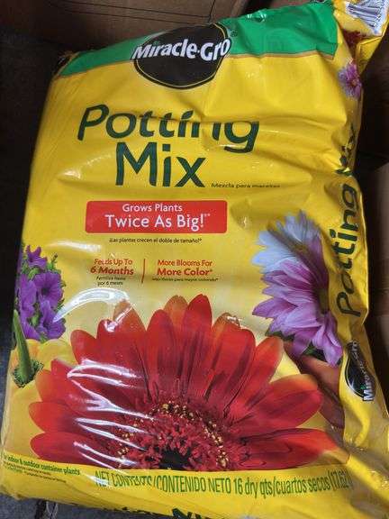MIRACLE GRO POTTING MIX 16 QT