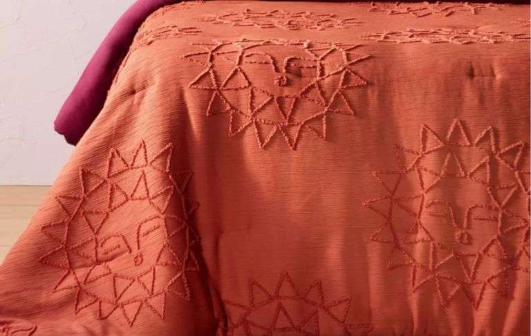 Opalhouse Twin/Twin Extra Long Geo Sun Print Comforter and Sham Set Orange/Fuschia