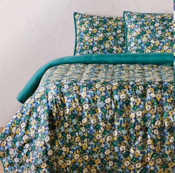 Opalhouse Jungalow Blue Green Floral Printed Twin size Quilt Sham Set