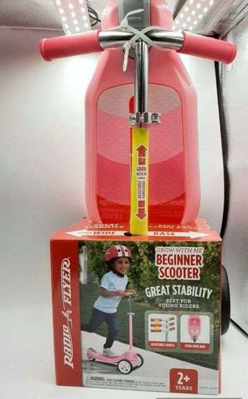 Radio Flyer Grow With Me Beginner Kids' Kick Scooter, pink