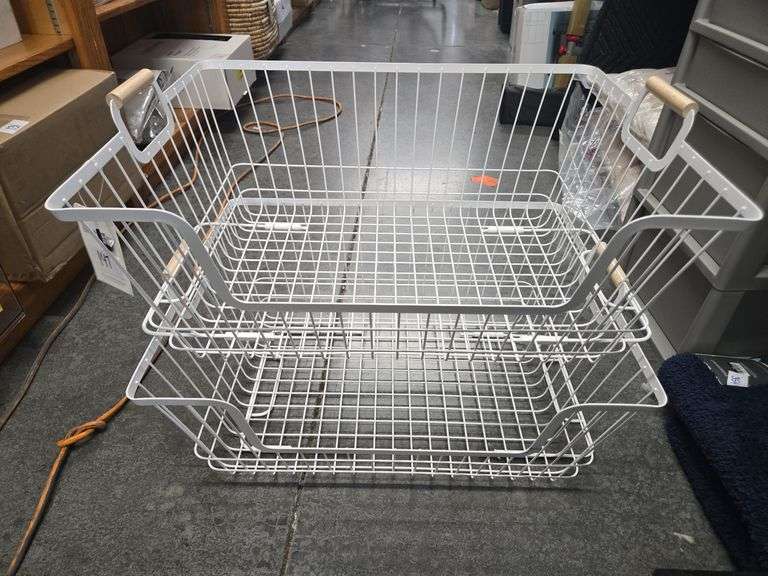 (2) Stacking Wire Laundry Bins