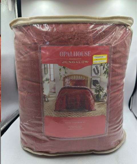 Opalhouse Twin/Twin Extra Long Geo Sun Print Comforter and Sham Set Orange/Fuschia